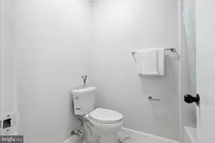 13707 Autumn Vale Ct, Chantilly, VA 20151 - Photo 10