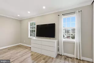 13707 Autumn Vale Ct, Chantilly, VA 20151 - Photo 8