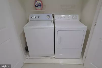 1609 Leeds Castle Drive, Vienna, VA 22182 - Photo 24