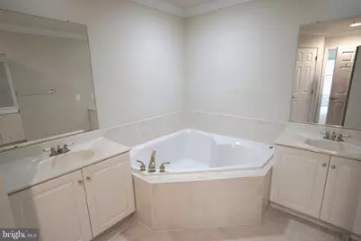 1609 Leeds Castle Drive, Vienna, VA 22182 - Photo 20