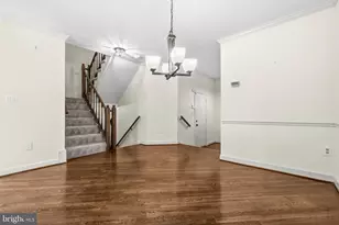 5885 Woodfield Estates Dr, Alexandria, VA 22310 - Photo 8