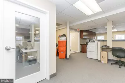 156 Maple Avenue E, Vienna, VA 22180 - Photo 14