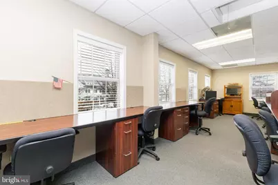 156 Maple Avenue E, Vienna, VA 22180 - Photo 6