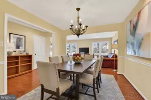 9022 Gavelwood Ct, Springfield, VA 22153 - Photo 2