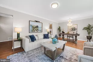 3711 Foxfield Ln, Fairfax, VA 22033 - Photo 6