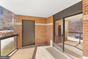 8340 Greensboro Dr, McLean, VA 22102 - Photo 26