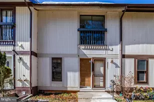 5502 Peppercorn Dr, Burke, VA 22015 - Photo 2