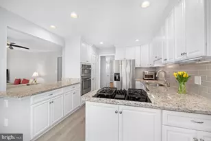 9451 Lapstrake Ln, Burke, VA 22015 - Photo 14