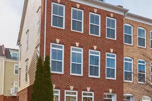 3061 Waterloo Ln, Fairfax, VA 22031 - Photo 2