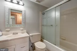 2285 Marginella Dr, Reston, VA 20191 - Photo 28