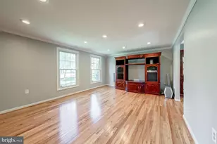 2285 Marginella Dr, Reston, VA 20191 - Photo 4