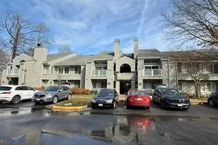 11703 Summerchase Cir, Reston, VA 20194 - Photo 2