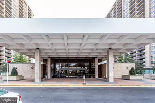 3701 S George Mason Dr, Falls Church, VA 22041 - Photo 24