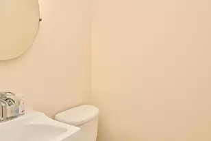 2481 Windbreak Dr, Alexandria, VA 22306 - Photo 16