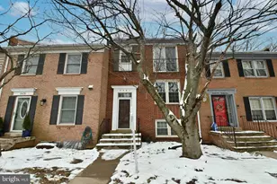 2481 Windbreak Dr, Alexandria, VA 22306 - Photo 2