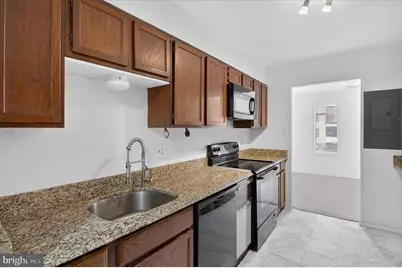 509 Florida Avenue #103, Herndon, VA 20170 - Photo 10