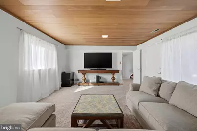 8825 Charles Hawkins Way, Annandale, VA 22003 - Photo 32