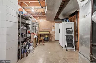 8825 Charles Hawkins Way, Annandale, VA 22003 - Photo 38