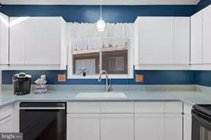 8825 Charles Hawkins Way, Annandale, VA 22003 - Photo 8