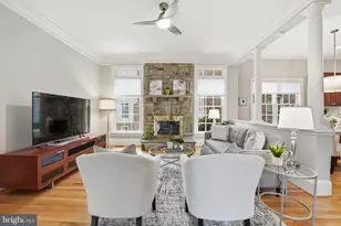 9874 Palace Green Way, Vienna, VA 22181 - Photo 22