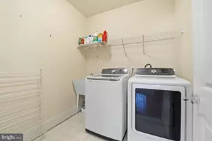 9874 Palace Green Way, Vienna, VA 22181 - Photo 48