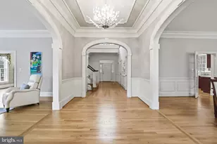 9874 Palace Green Way, Vienna, VA 22181 - Photo 2