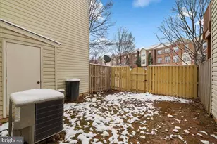 13133 Park Crescent Cir, Herndon, VA 20171 - Photo 26