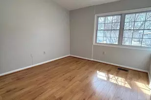 7800 Winona Ct, Annandale, VA 22003 - Photo 8