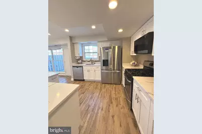 7800 Winona Court, Annandale, VA 22003 - Photo 4