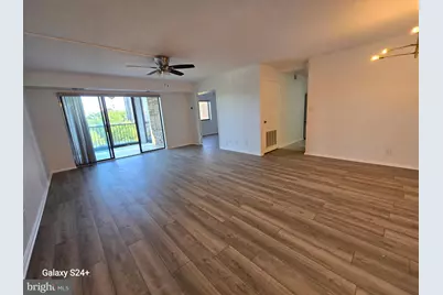 5902 Mount Eagle Drive #709, Alexandria, VA 22303 - Photo 4
