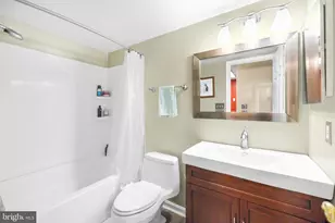 5815 Orchard Hill Ct, Clifton, VA 20124 - Photo 14