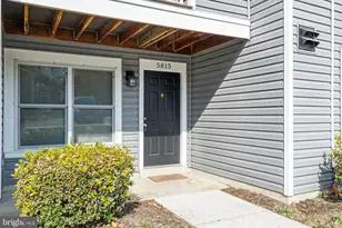 5815 Orchard Hill Ct, Clifton, VA 20124 - Photo 2