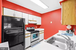 5815 Orchard Hill Ct, Clifton, VA 20124 - Photo 10