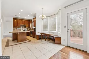 14408 Tracy Schar Ln, Centreville, VA 20121 - Photo 12