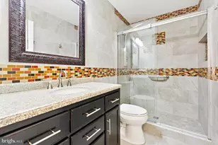 14408 Tracy Schar Ln, Centreville, VA 20121 - Photo 22