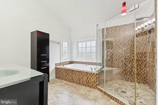 14408 Tracy Schar Ln, Centreville, VA 20121 - Photo 26