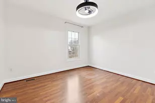 14408 Tracy Schar Ln, Centreville, VA 20121 - Photo 20