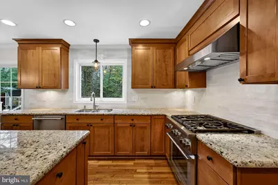 930 Park Street SE, Vienna, VA 22180 - Photo 22