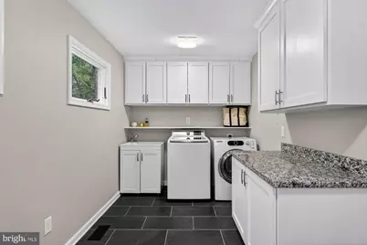 930 Park Street SE, Vienna, VA 22180 - Photo 34