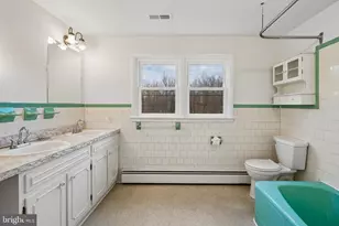 10306 Gunston Rd, Lorton, VA 22079 - Photo 18
