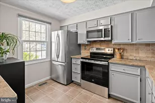 1642 Harvest Green Ct, Reston, VA 20194 - Photo 10