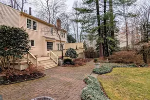 6909 Brimstone Ln, Fairfax Station, VA 22039 - Photo 6