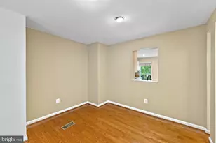 12081 Edgemere Cir, Reston, VA 20190 - Photo 6