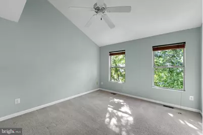 12081 Edgemere Circle, Reston, VA 20190 - Photo 16