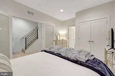 11236 Faraday Park Drive, Reston, VA 20190 - Photo 8