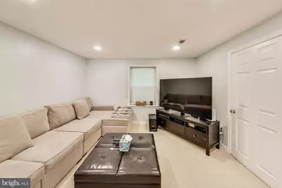 6703 Hallwood Avenue, Falls Church, VA 22046 - Photo 14