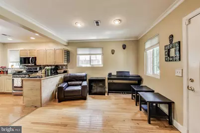 6703 Hallwood Avenue, Falls Church, VA 22046 - Photo 6