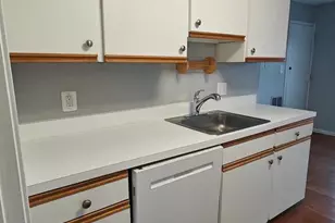 561 Florida Ave, Herndon, VA 20170 - Photo 8