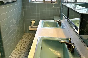 6426 Noble Dr, McLean, VA 22101 - Photo 8