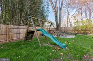 7806 Worthing Ct, Alexandria, VA 22315 - Photo 8